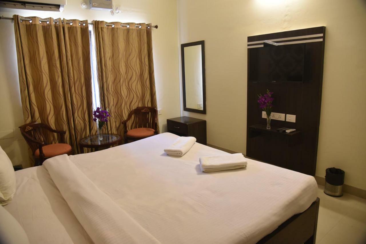 Ganga Darshanam Guest House Varanasi Bagian luar foto