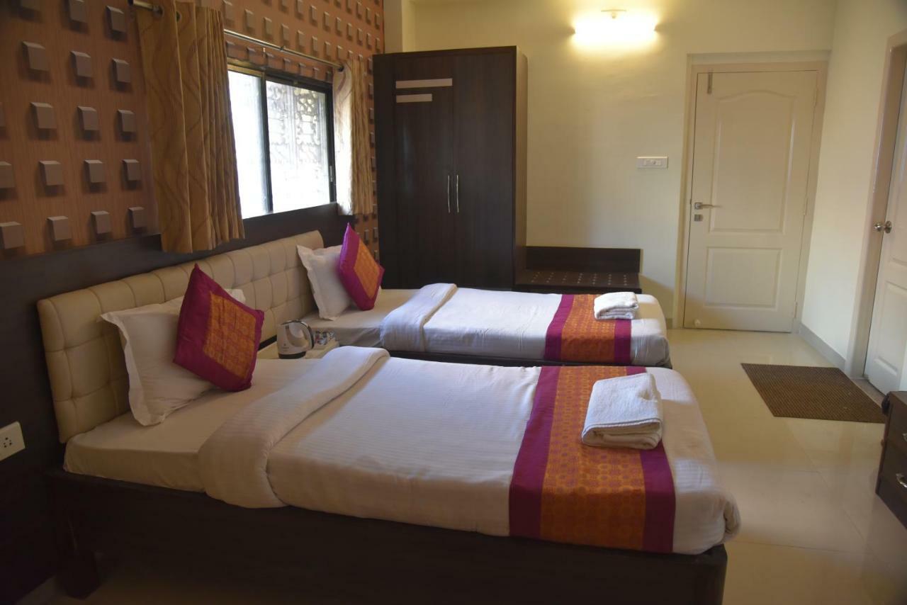 Ganga Darshanam Guest House Varanasi Bagian luar foto